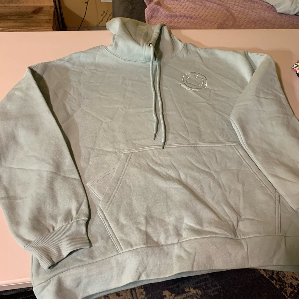 Long sleeve shirts